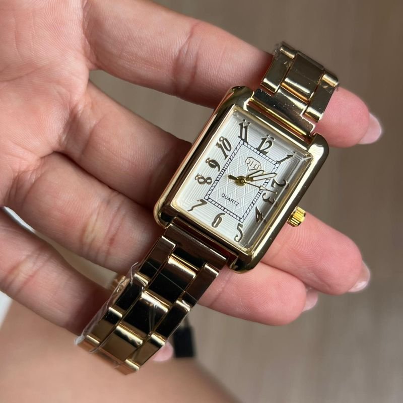 Relógio Feminino Dourado C/ Fundo Branco Linha Premium