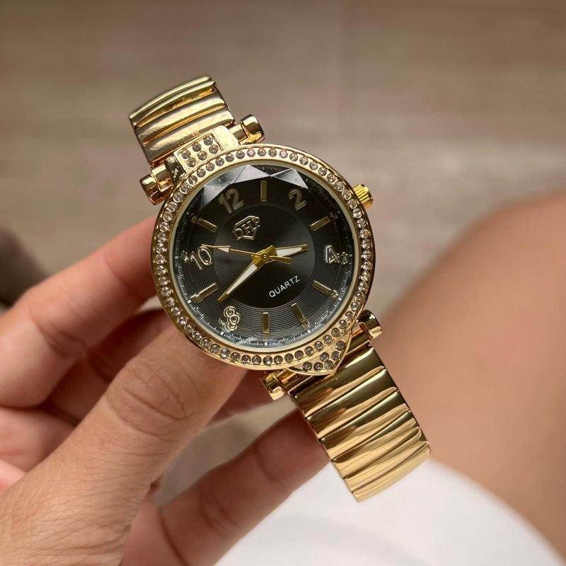 Relógio Feminino Pulseira Elástica Dourado c/ Fundo Preto Linha Premium