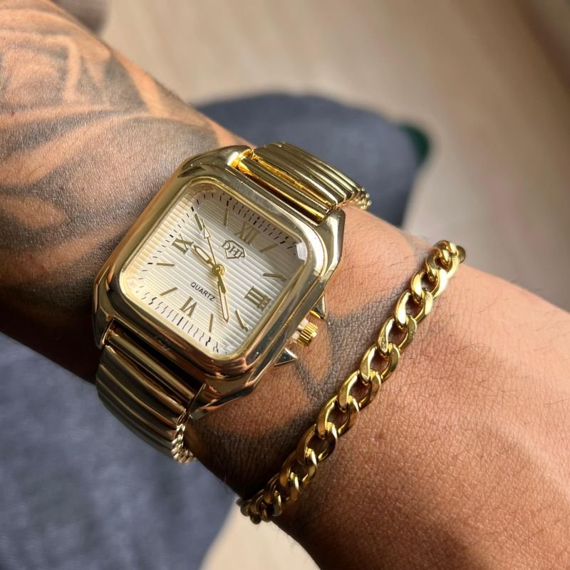 Relógio Unissex Quadrado Pulseira Elástica Linha Premium